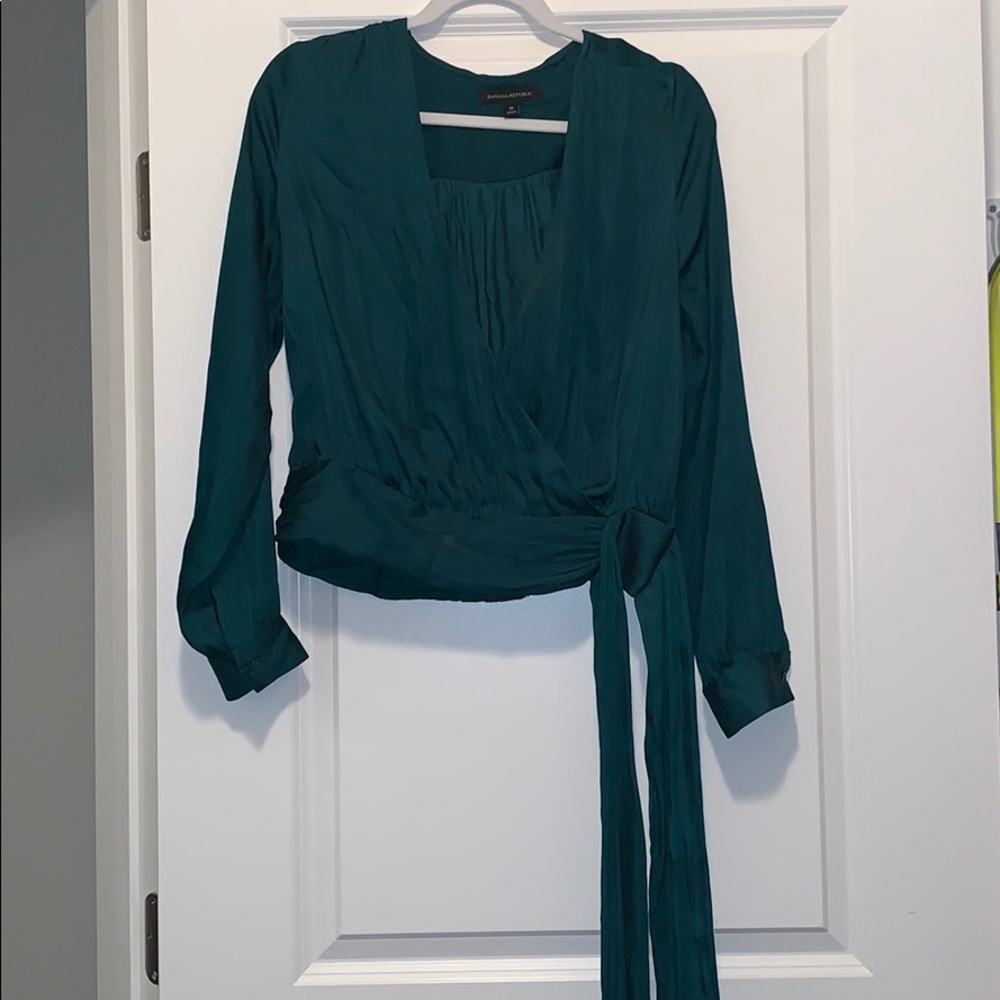 Banana Republic wrap satin green top